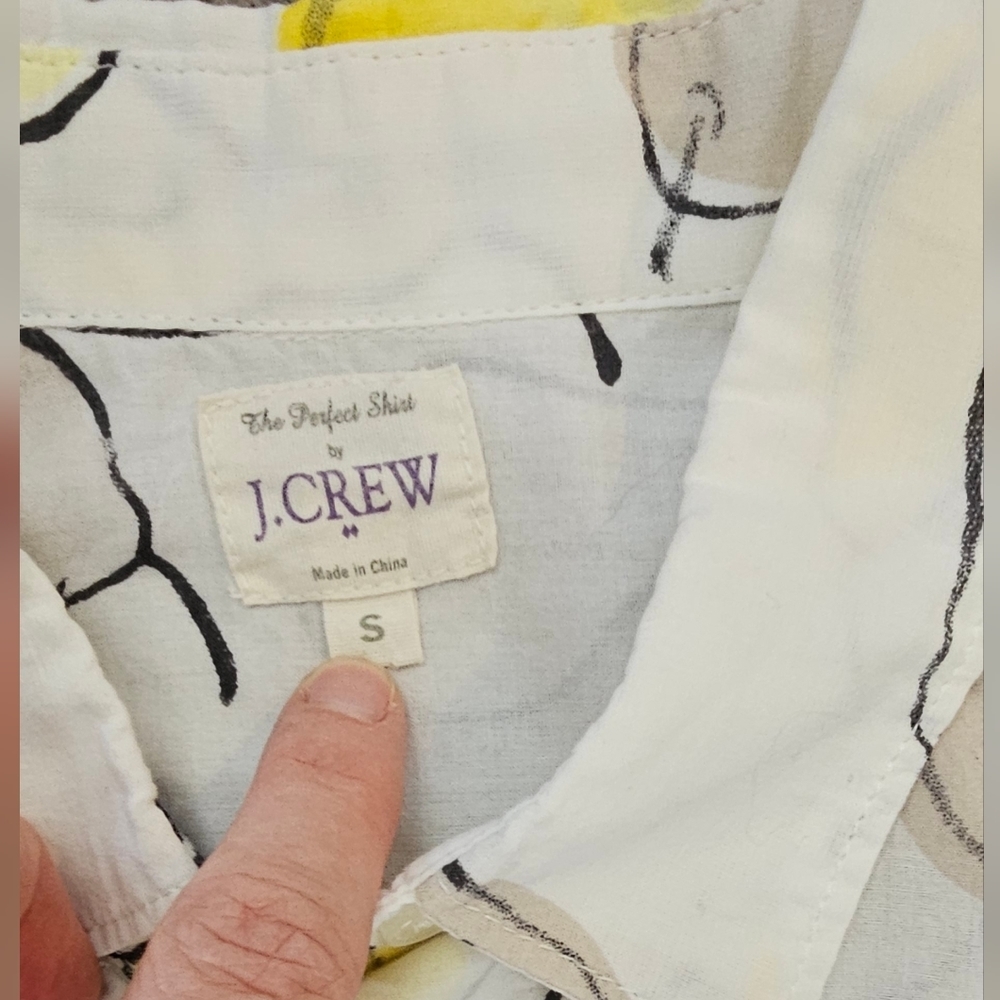 J.Crew Button-Down Lightweight Spring Summer - image 4